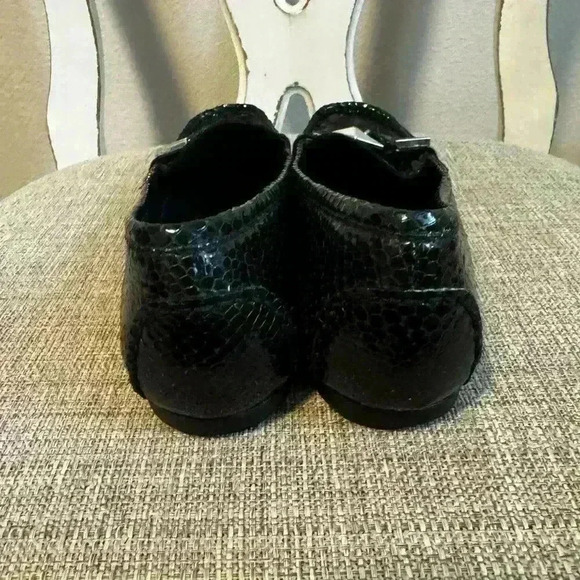 Stuart Weitzman Snakeskin Loafers Size 8M - Picture 5 of 9